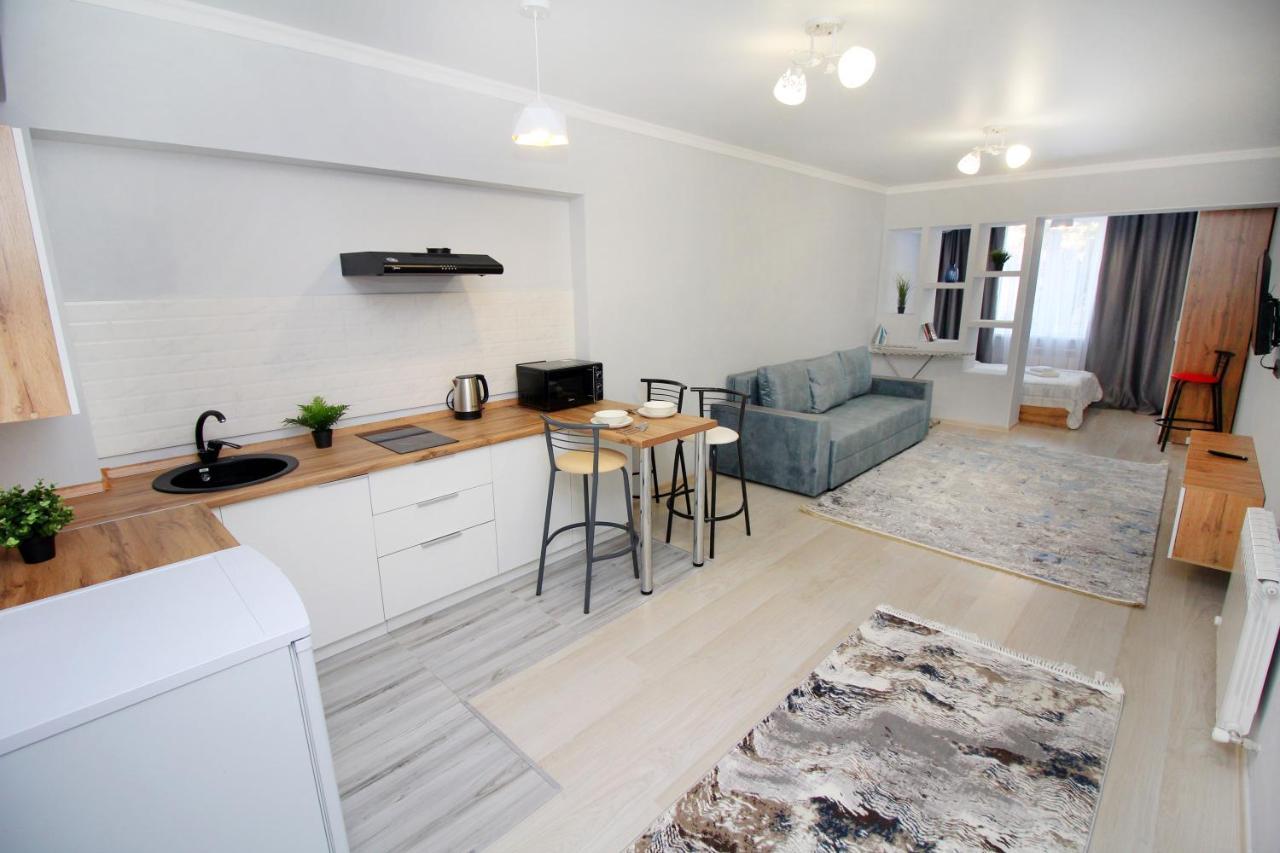 Cozy Studio In The Best Area! 4 Алма Ата Екстериор снимка