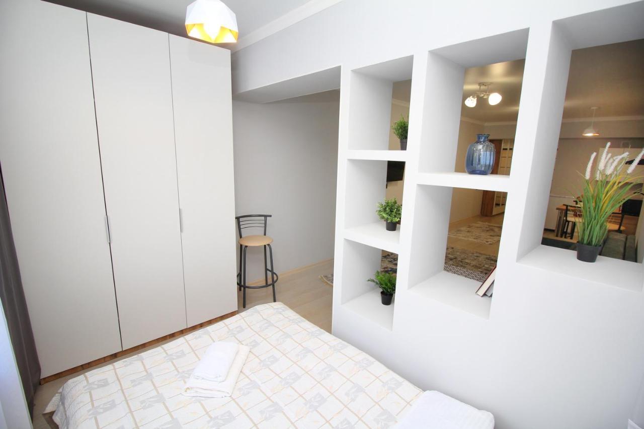 Cozy Studio In The Best Area! 4 Алма Ата Екстериор снимка