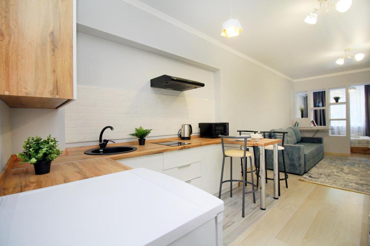 Cozy Studio In The Best Area! 4 Алма Ата Екстериор снимка