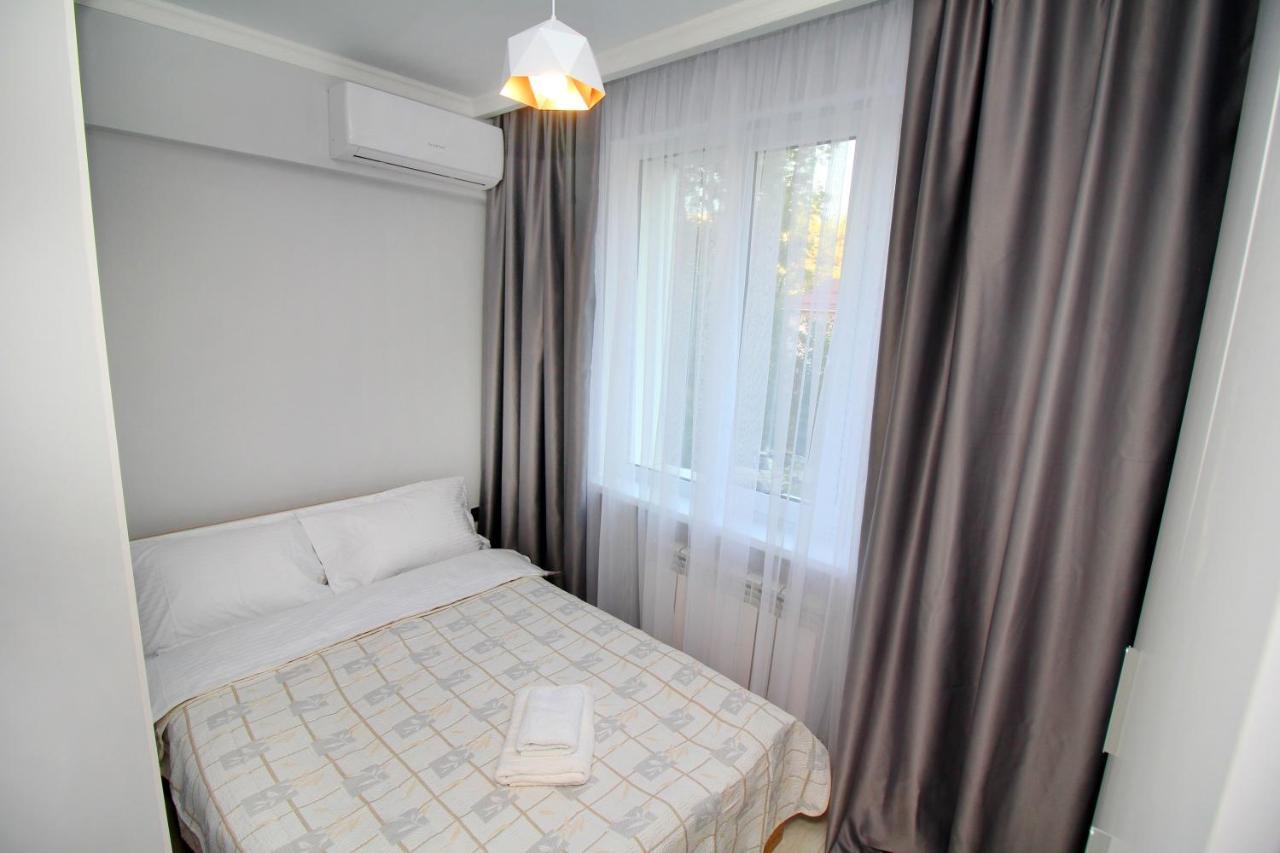 Cozy Studio In The Best Area! 4 Алма Ата Екстериор снимка